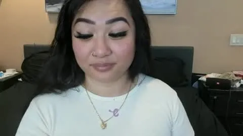 Live thumbnail for luckylee1992