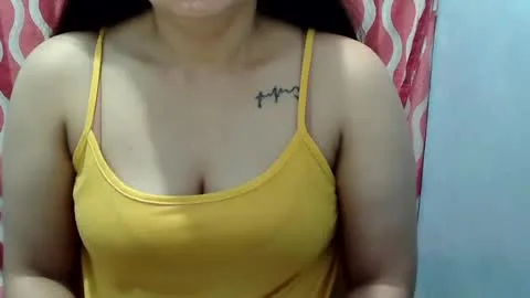 Live thumbnail for trisha696